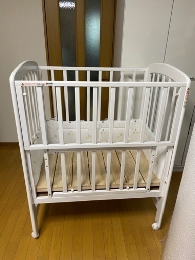 カトージ ベビーベッド ハイポジションミニベッド アーチ ホワイト 