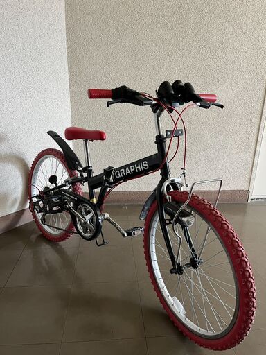 【北見市発】グラフィス GRAPHIS 折りたたみ自転車 PH9NJ00716 6段ギア 22インチ ブラック×レッド (E1587awraY)