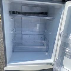 九州市内で配送無料　保証付き AQUA アクア AQR-271C（S） [冷蔵庫（272L・右開き）ブライトシルバー] 九州市内で配送無料 保証付き AQUA アクア AQR-271C（S） [冷蔵庫