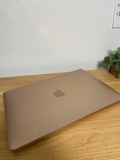 【美品】M1 MacBook 16GB 256GB SSDストレージ