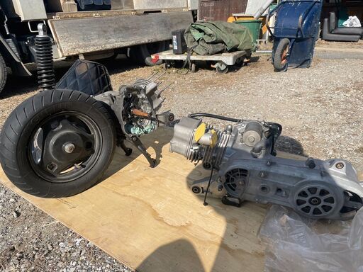 バイク　アドレスV125gエンジンセット [組み立て途中/ジャンク] バイク アドレスV125gエンジンセット [組み立て途中/ジャンク]