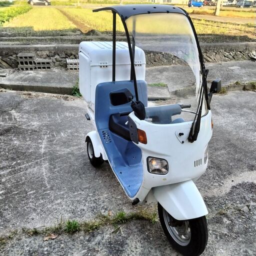 ジャイロキャノピー　リアBOX付き配達に。ドライブベルト、ウェイトローラー新品交換済み。 ジャイロキャノピー リアBOX付き配達に。ドライブベルト、ウェイト