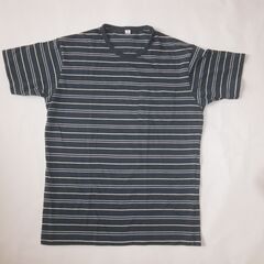 UNIQURO／Ｔシャツ／どれでも￥300