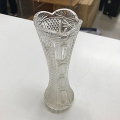 o2304-969 ガラス　花瓶　① 傷、汚れあり