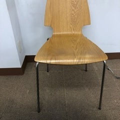 木目椅子