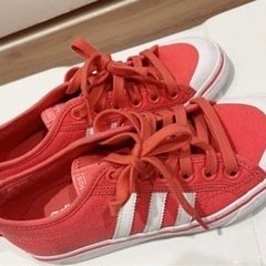 adidasレディース23cm❤️