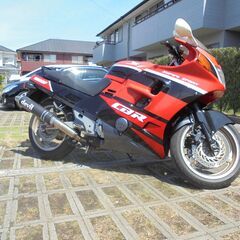 【ネット決済】CBR1000F　逆輸入車　リターンライダーや大型...