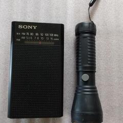 SONY  FM/AM  ポータブル ラジオ.🔦懐中電灯