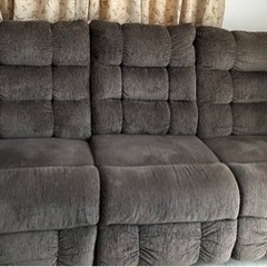 輸入物ソファ〜です