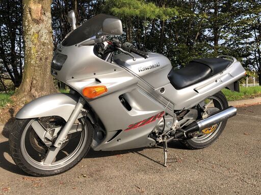 ＜商談成立＞バイクシーズン到来！Kawasaki ZZR250　機関良好