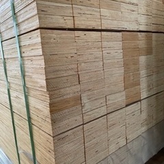 木材　ラジアータパインLVL 30×105×2985 
