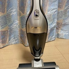 【取引予定者あり】コードレス掃除機  