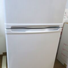 冷蔵庫　MAXZEN JR085HM01WH　2ドア85L