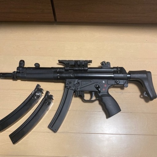 SRC MP5(Co2)とマガジン3本 | citerol.com.br