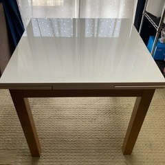テーブル+椅子2脚