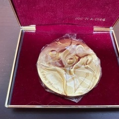 【取引中】札幌オリンピック　スーベニア記念メダル　岡本太郎