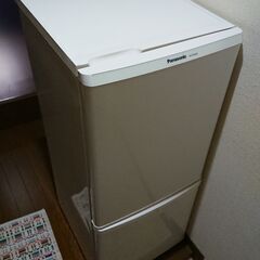 パナソニック　単身用　冷蔵庫　NR-TB146W-HG　2013年製