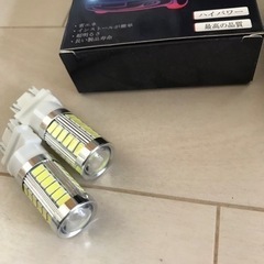 LED バルブ　T25 3157       2個