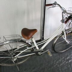 C716　限定特価　整備済み★ブリヂストン　ロココ　ホワイト★ 中古自転車 【27インチ 】