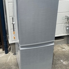 シャープ　冷蔵庫 137L 2015年製