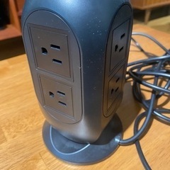 タワー型電源タップ