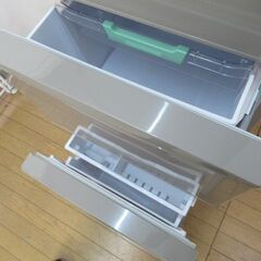 1ヶ月保証/冷蔵庫/大型/3ドア/右開き/自動製氷機能付き/まんなか野菜室/