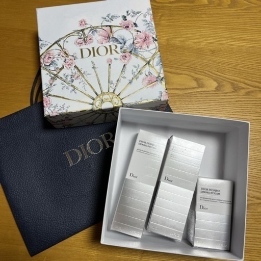 【新品】Dior 3点セット（洗顔料・化粧水・乳液）