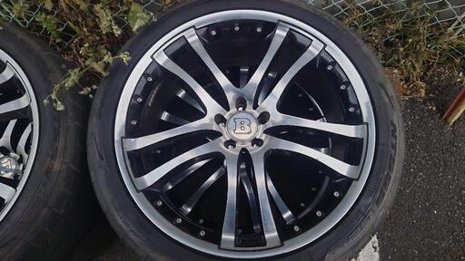 バリ溝美品☆タイヤ2019年製8分山 ブラバス モノブロックS（タイプ