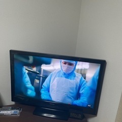 液晶テレビ　TOSHIBA REGZA 40インチ