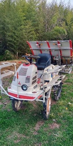 農機具　三菱乗用4条植え田植え機　MPR4