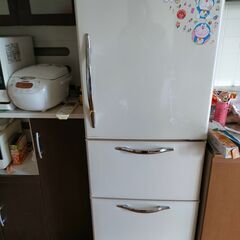 2012年製日立冷蔵庫265L
