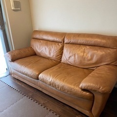 本革ソファ　今店舗購入すると20万超だそうです