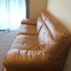 本革ソファ　今店舗購入すると20万超だそうです