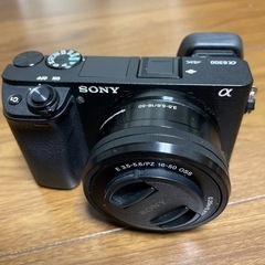 一眼レフカメラ　SONY  α6300