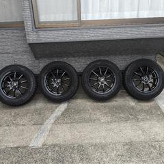 トヨタ　RIZEスタッドレスタイヤ　195/65 16インチ