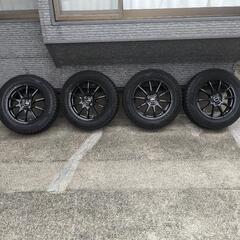 トヨタ　RIZEスタッドレスタイヤ　195/65 16インチ