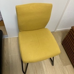 イエローデスク用椅子