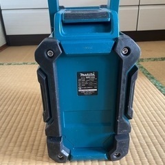 マキタラジオMR108