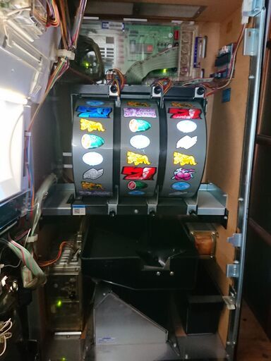 デビルメイクライ3　実機　中古　パチスロ　北海道引取り限定 デビルメイクライ3 実機 中古 パチスロ 北海道引取り限定