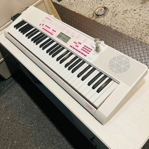 カシオ CASIO LK-121 [電子キーボード 61鍵 光ナビゲーション] ピアノ