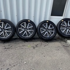 マツダ CX-5純正ホイールとタイヤ(225/55R19)のセットです。4本セット