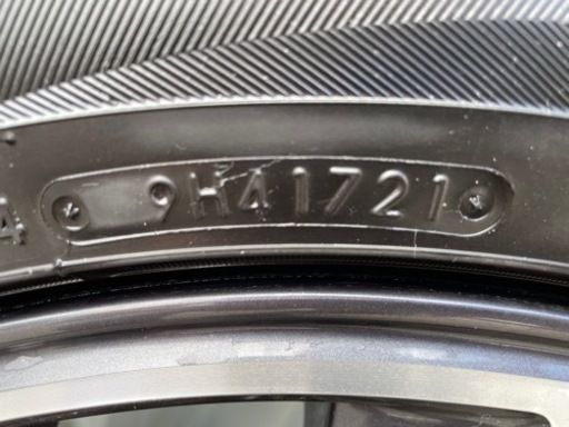 マツダ CX-5純正ホイールとタイヤ(225/55R19)のセットです。4本セット