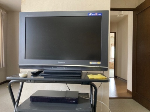 32インチテレビ、ブルーレイレコーダーセット