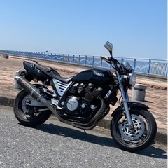 千葉県南部にお住まいのYAMAHA xjrに乗っている方！