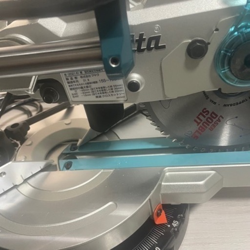セール 登場から人気沸騰 お譲り先決定致しました』マキタ スライドマルノコ LS0612F その他