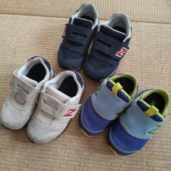 幼児用スニーカー　new balance