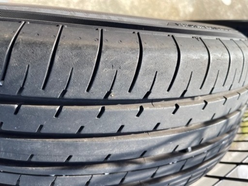 マツダ　cx5にはいてました　225 60R18