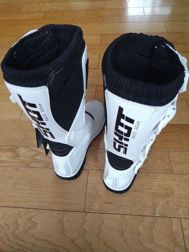SHOT X10 2.0 モトクロスブーツ