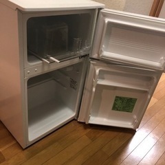 受け渡し決まりました！　小型冷蔵庫　日にち限定！