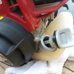 草刈機  草刈り機 刈払機 ホンダ ４サイクル ループハンドル 美品